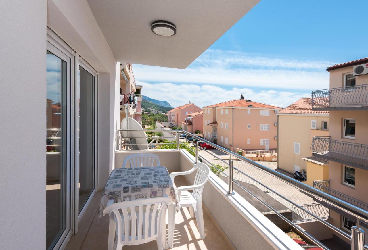 Vujcic * Makarska